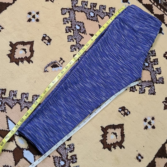 Athleta Capri Leggings Blue size small - Picture 8 of 10